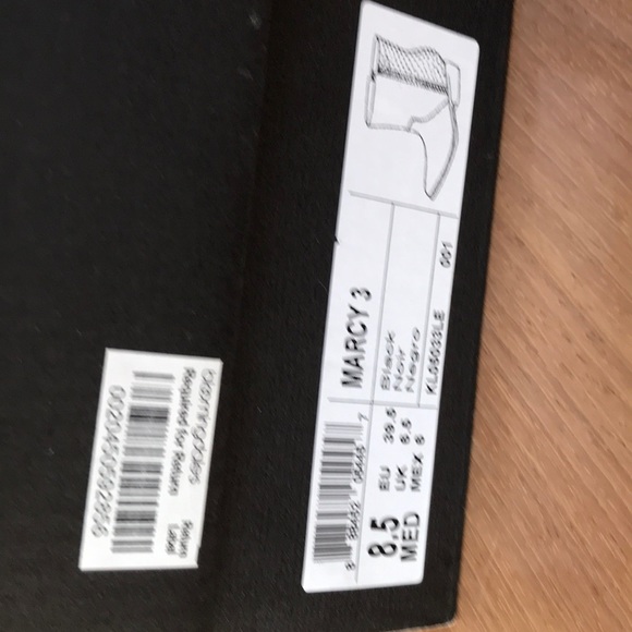 Kenneth Cole black Ankle boots - Picture 5 of 6